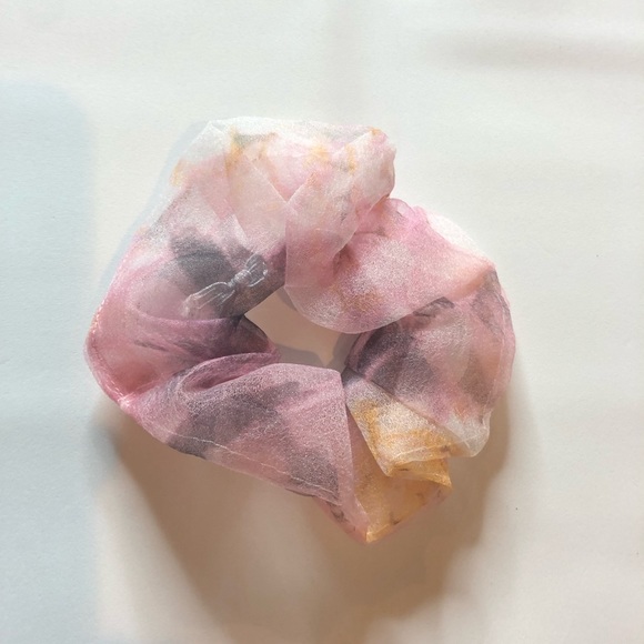 NEW Oversized Scrunchies Bundle - Picture 3 of 8